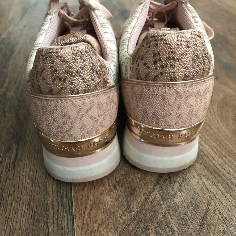 Michael Kors Pink and Gold Maddy Two-tone Logo Women's Sneakers Size 7M - Picture 4 of 9